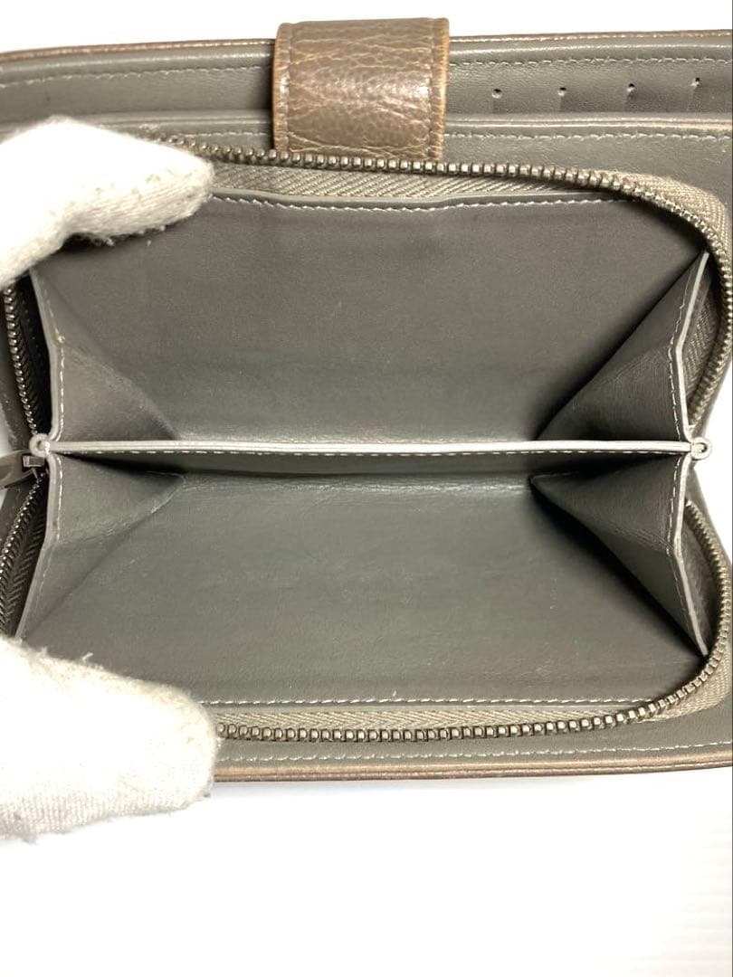 シャネル　キャビアスキン　レザー　ココマーク　セブルガ　二つ折り財布