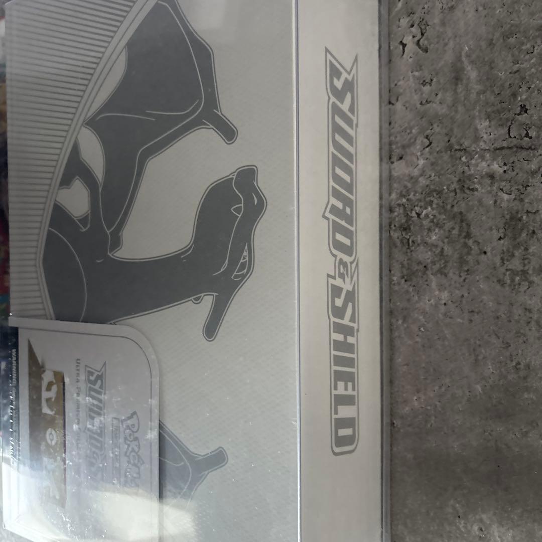 ウルトラプレミアムコレクションボックスシュリンク、ローダー付未開封