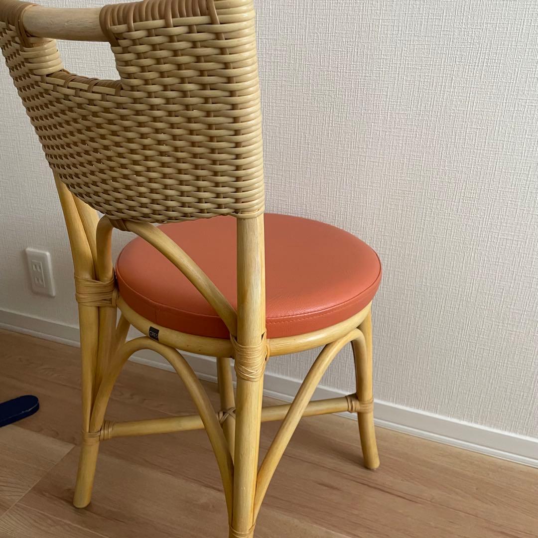 【美品】軽くて丈夫　ラタンチェア　　椅子　2脚セット