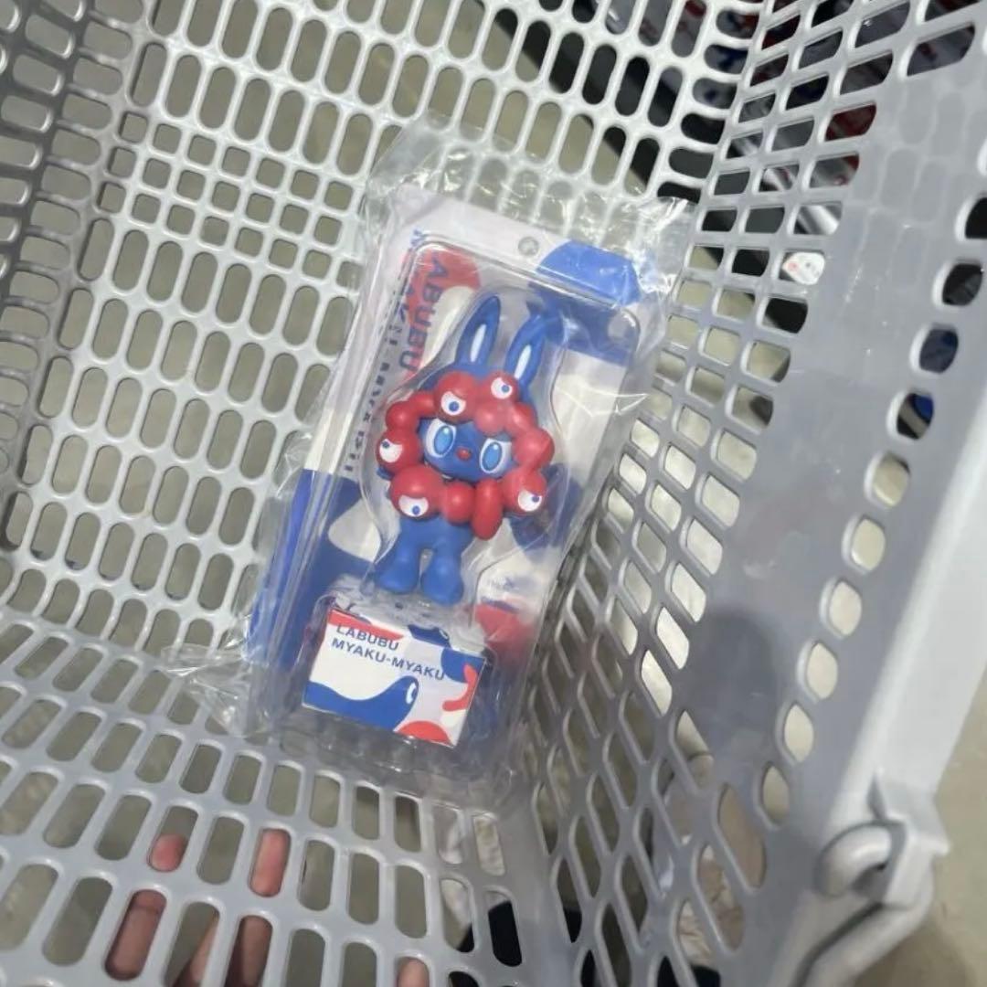 ◇LABUBU MYAKU-MYAKU ストラップ付フィギュア◇限定◇新品未開封