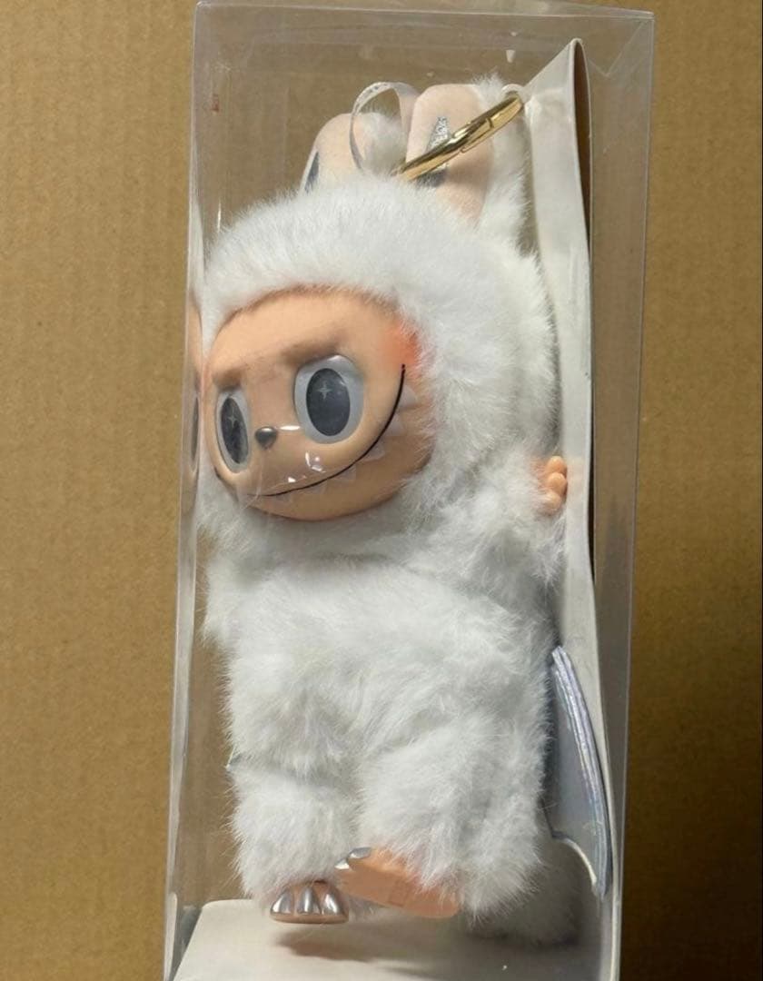 【海外限定】ZIMOMO LABUBUふわふわ ホワイトエンジェル ジモモラブブ