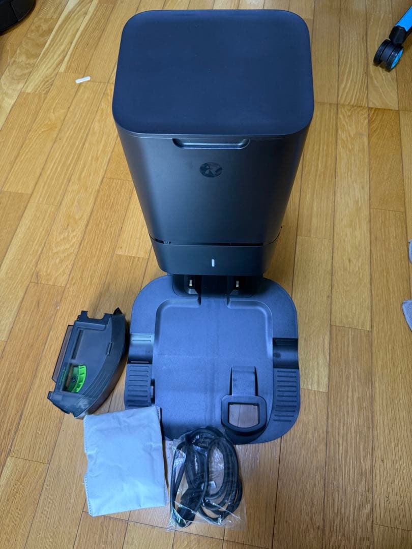 ルンバiRobotルンバi2、i3、i7用クリーンベース(純正品)