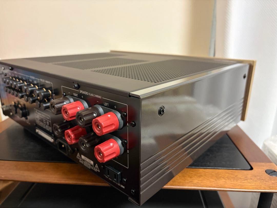 Accuphase E-3000 プリメインアンプ