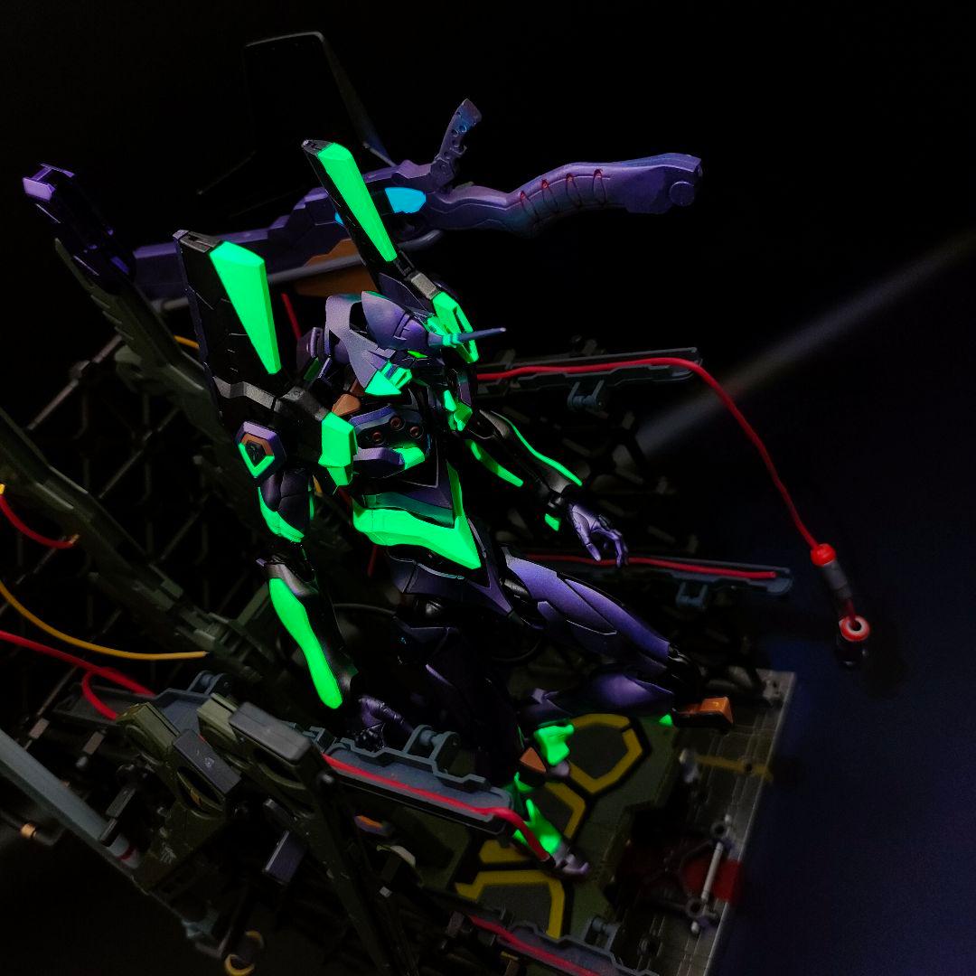 エヴァンゲリオン　初号機　専用拘束兼移動式射出台＋武器格納庫　RG 【全塗装】