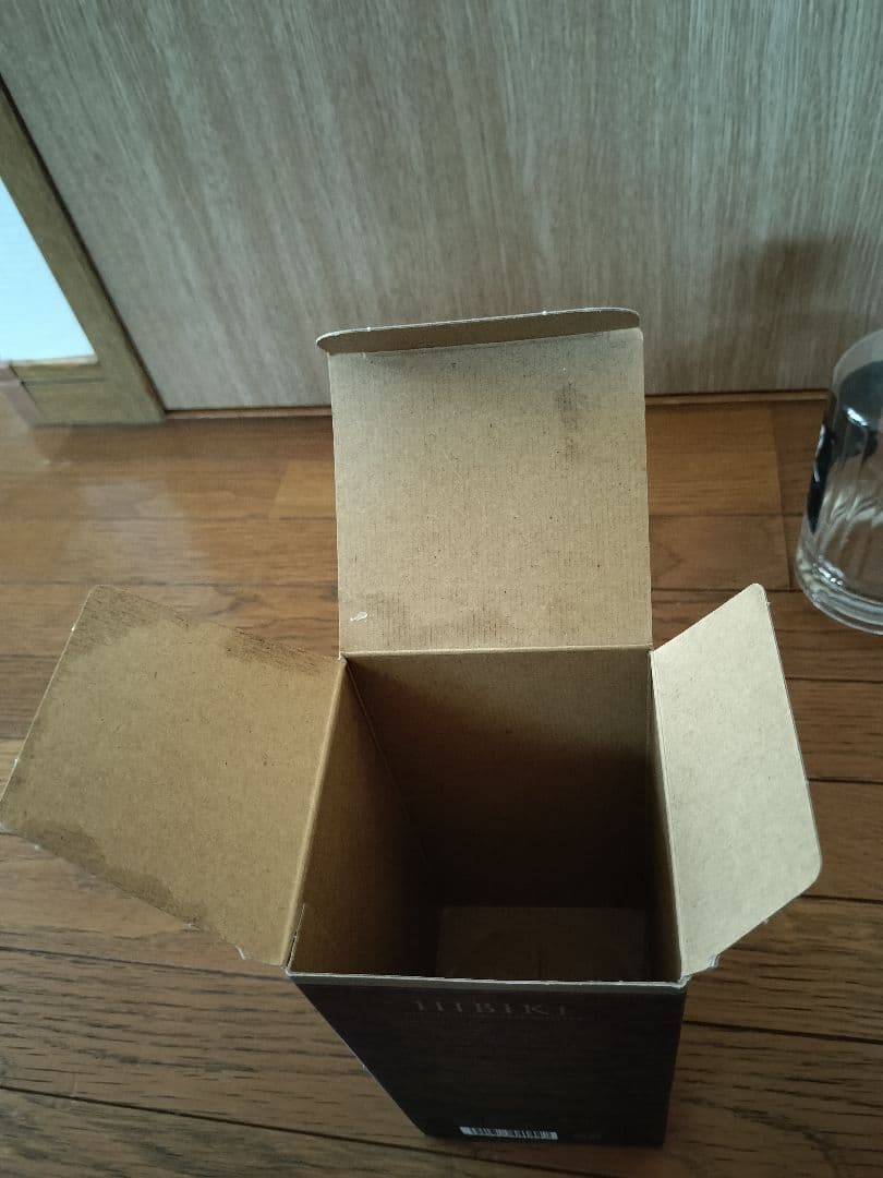 響Hibiki 21 Years Old ウイスキー★空ビンと箱のセット