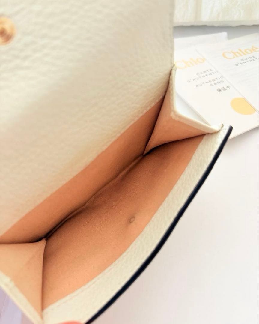 Chloé クロエ　ホワイトレザー三つ折り財布　スモールトリフォールドウォレット