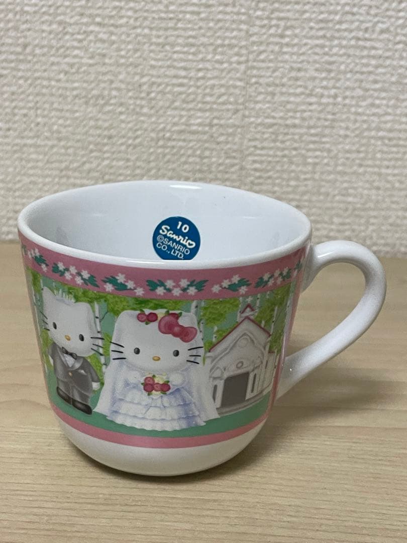 【激レア】 ハートトレイ付きスタンド・キティ＆ダニエルウエディングペアマグカップ