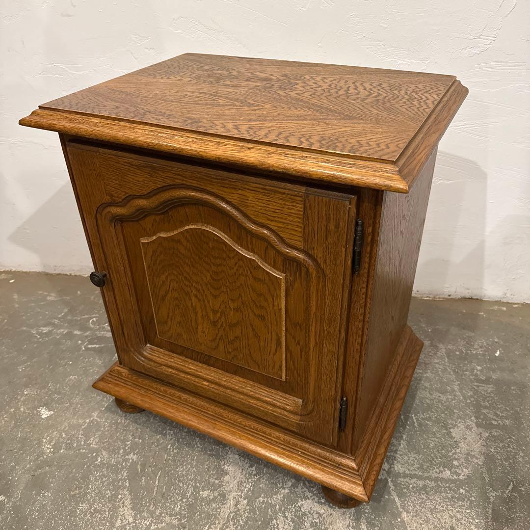 ビンテージ　サイドテーブル　ベッドサイドテーブル　2