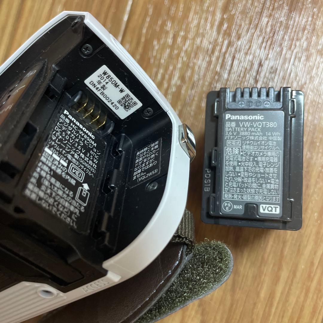 極美品　Panasonic HC-W850M フルHDビデオカメラ　SDカード付