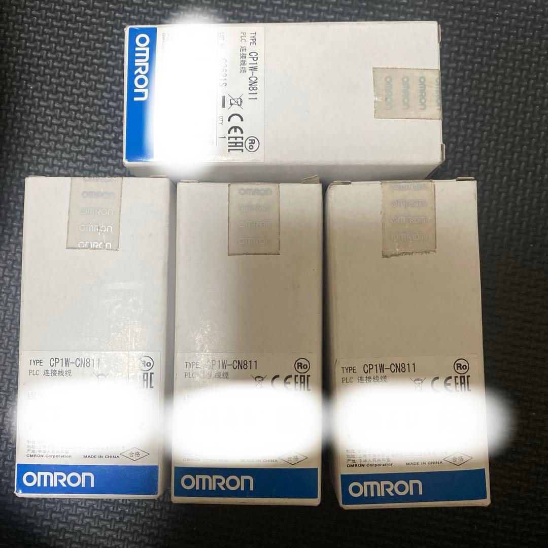 インボイス対応 新品 オムロン CP1W-CN811 OMRON 4個セット