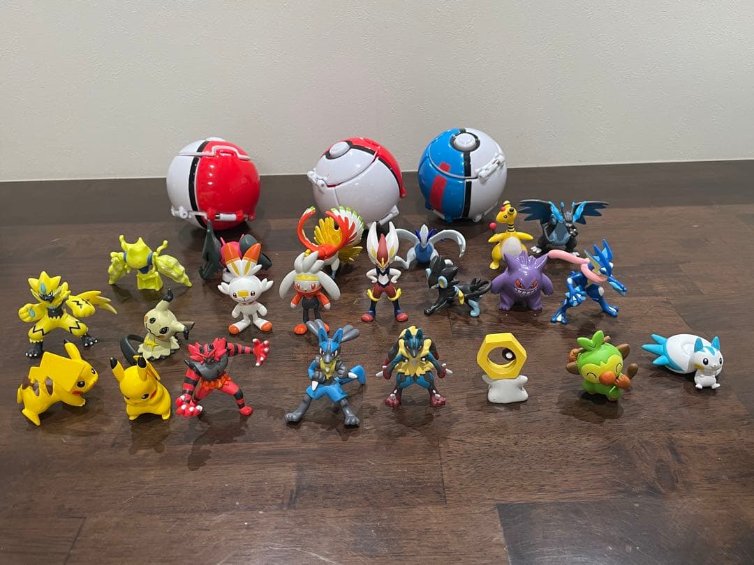 ポケモン フィギュア 79点大量セット　モンコレ　指人形　モンスターボール