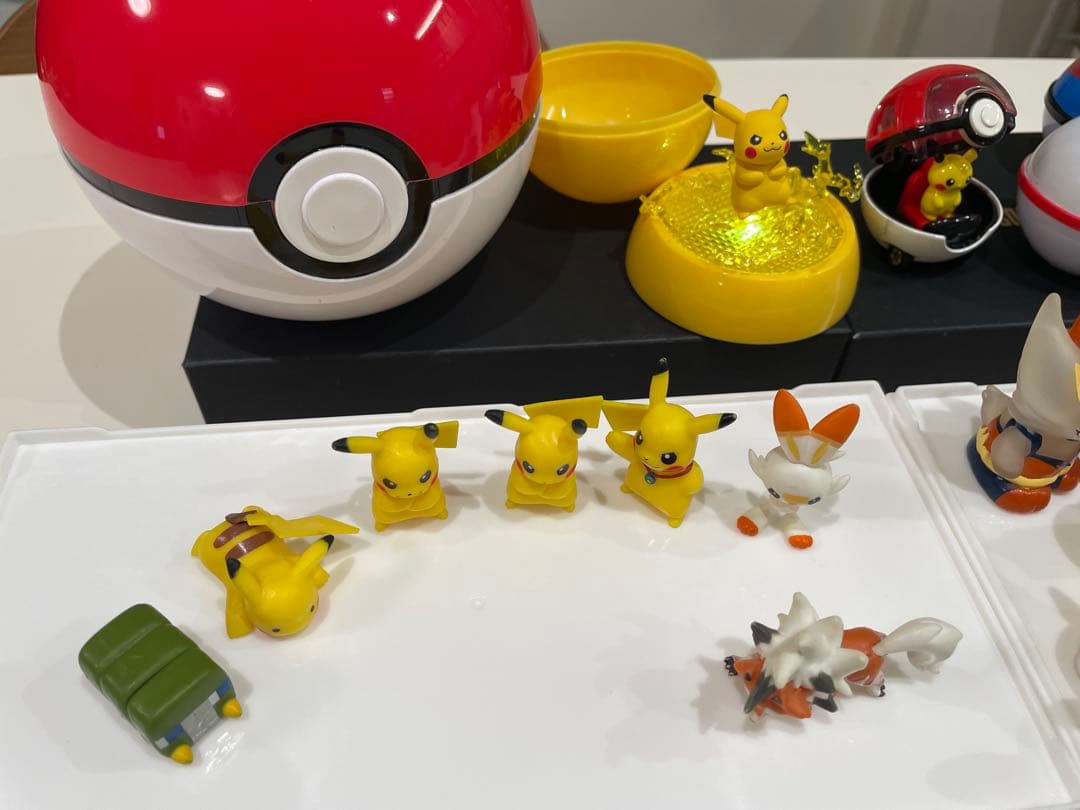 ポケモン フィギュア 79点大量セット　モンコレ　指人形　モンスターボール