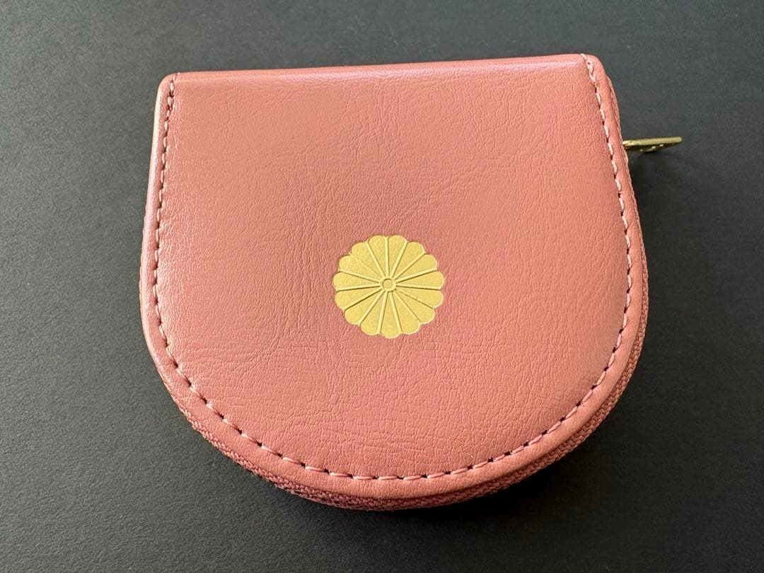 【新品未使用】皇居　馬蹄型の小銭入れ　ピンク