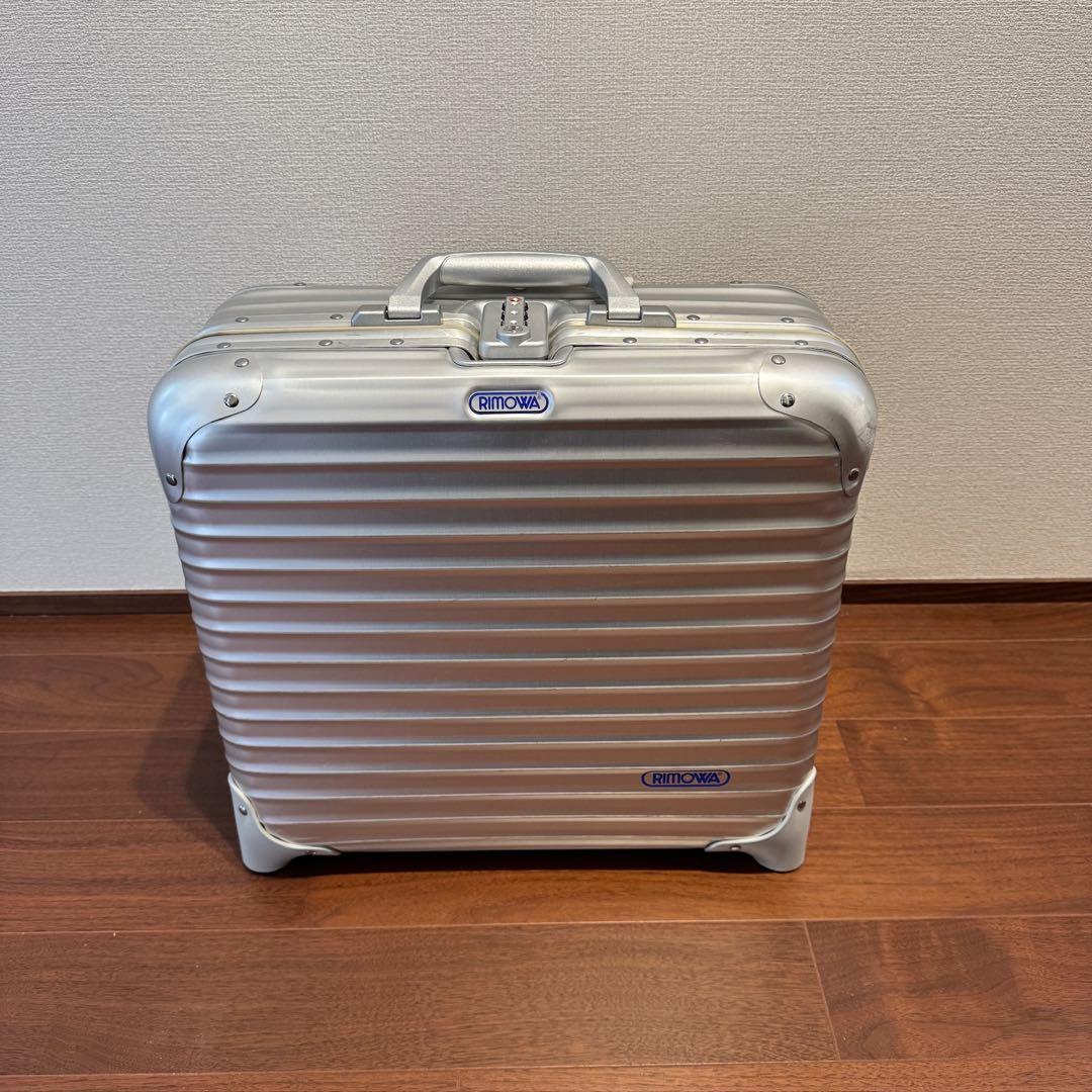 リモワ トパーズ 28L 機内持ち込み 2輪 ビジネストローリー 青ロゴ　美品