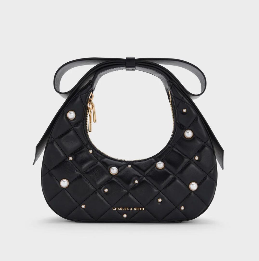 【希少】CHARLES & KEITH キルトパール ミニハンドバッグ ブラック