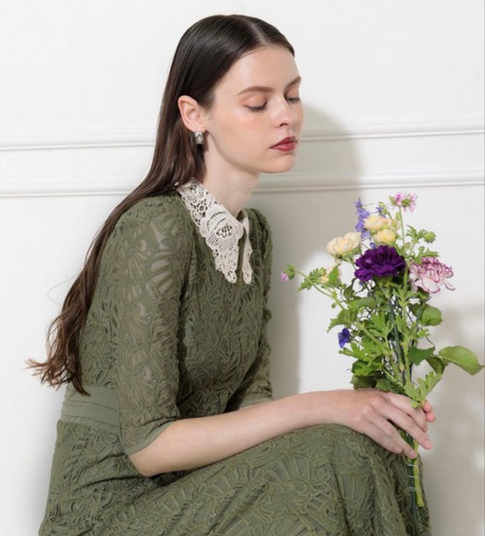 【LEJA】レースビッグカラー花柄刺繍ウエストマークロングフレアドレスワンピース