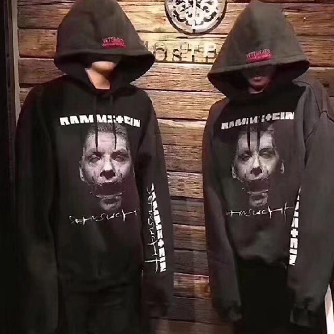トップス VETEMENTS Rammstein