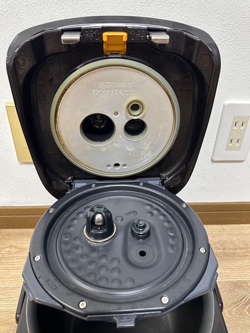 Zojirushi NP-ZG10圧力IHジャー炊飯器 2020年製