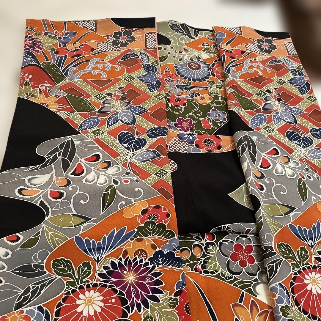 黒地　正絹紅型　振袖