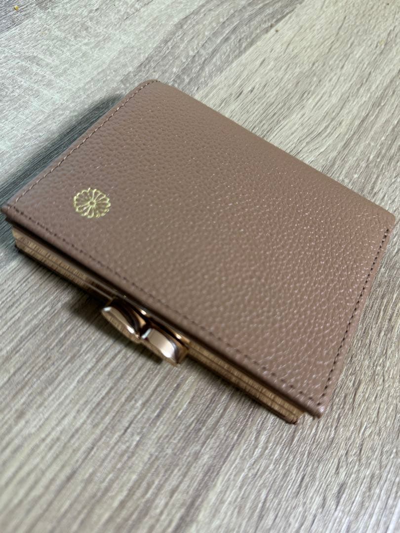 皇居財布　人気のブラウンレザー　二つ折り財布　牛革 新品未使用