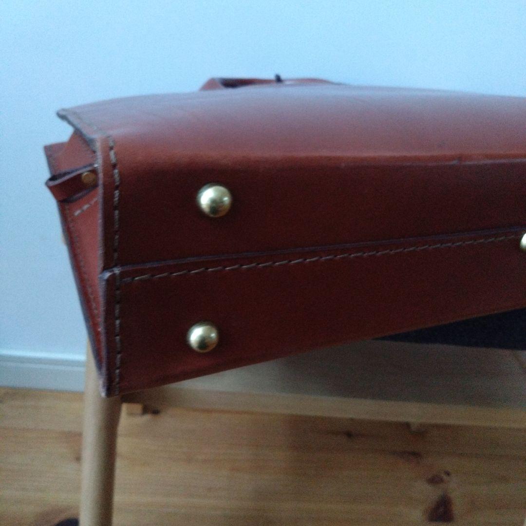 HERZ あおりポケット二本手ビジネスバッグ М チョコ