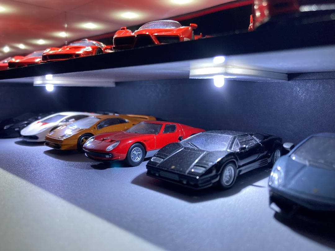 ミニカー用ジオラマ：1/64 カーディーラーⅡ（ブラック＆ダークグレー）