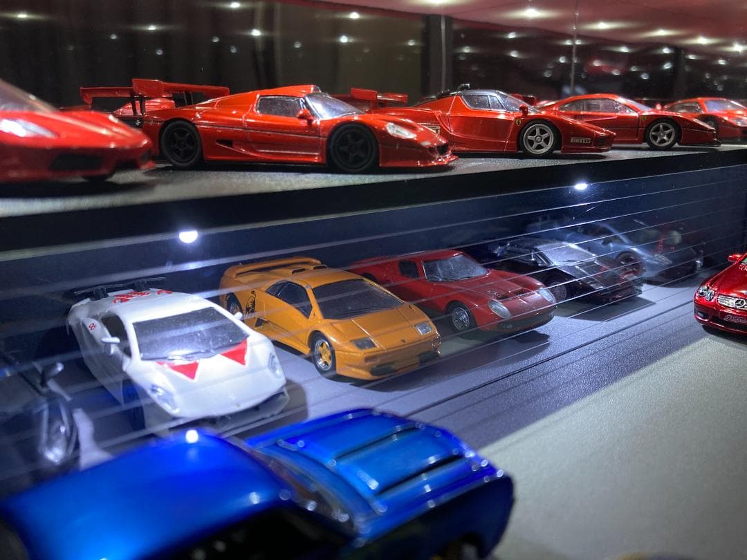 ミニカー用ジオラマ：1/64 カーディーラーⅡ（ブラック＆ダークグレー）