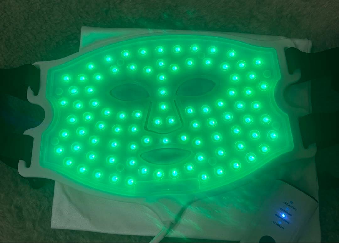 カレントボディ　LED美顔器 フェイスマスク型