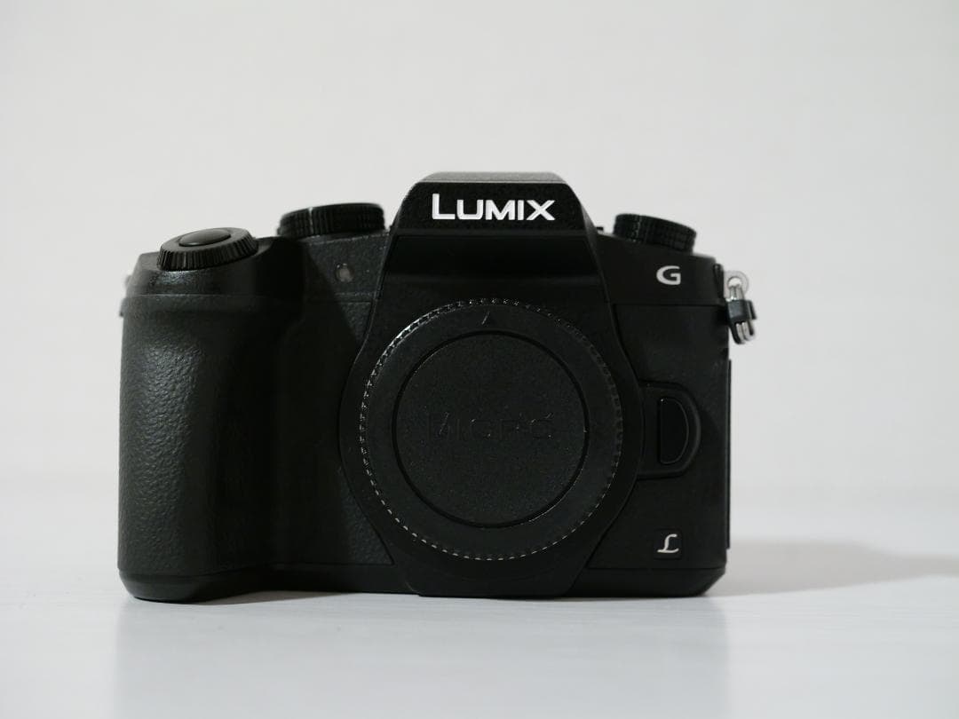 Panasonic LUMIX DMC-G8【シャッター回数925回】