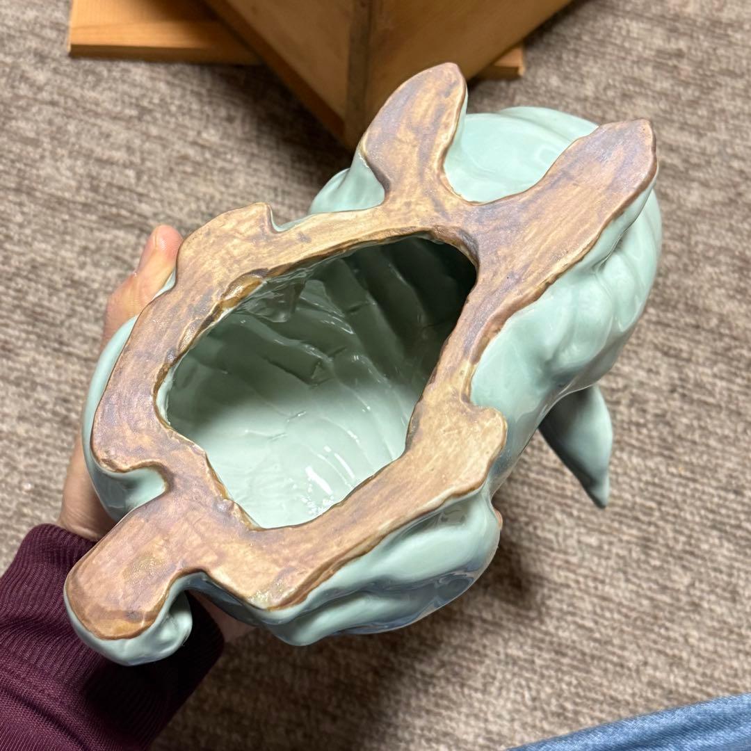 宮永東山 作　青磁兎　置物　共箱　　床置き　(検索：諏訪蘇山 三浦竹泉 )