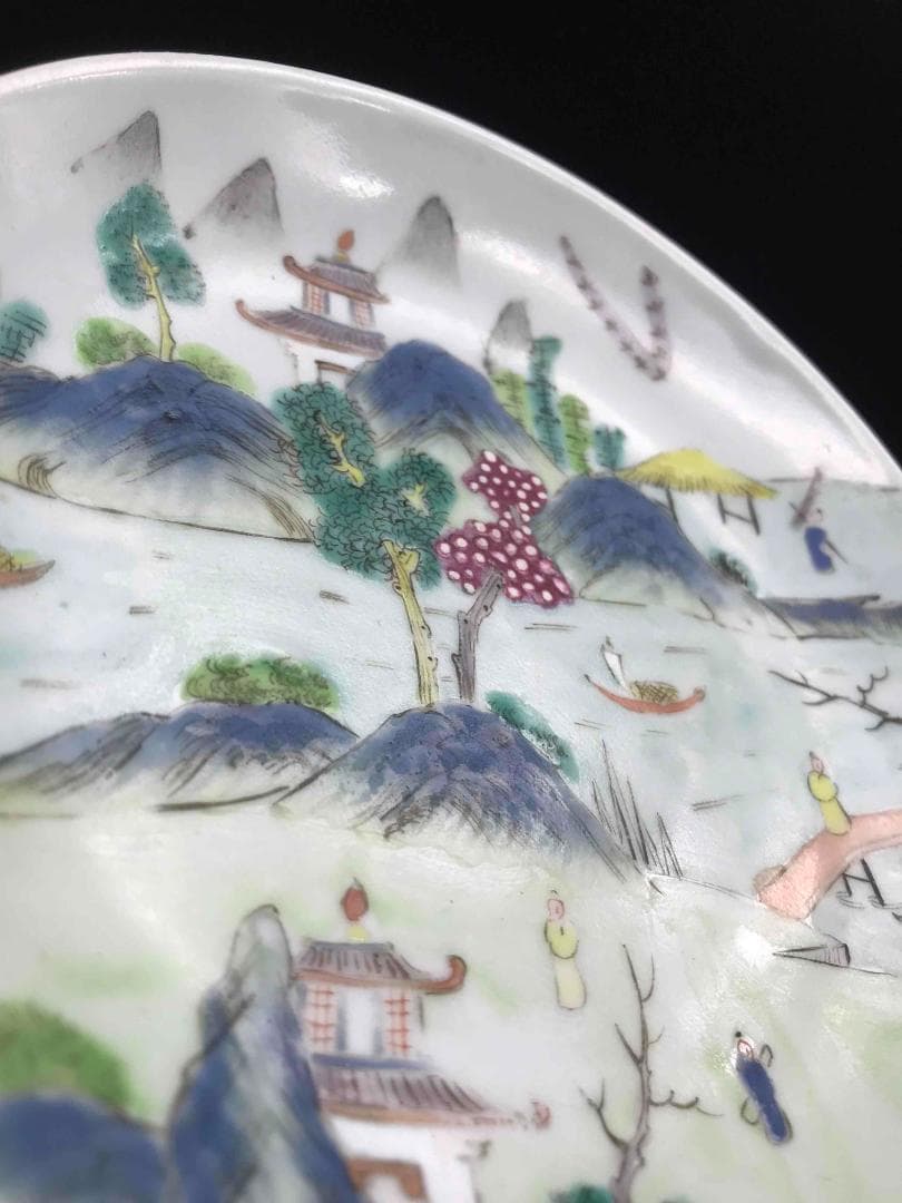 中国古玩　清道光時代　道光年製　在銘　粉彩青緑山水人物吉祥紋皿　唐物(A-１)