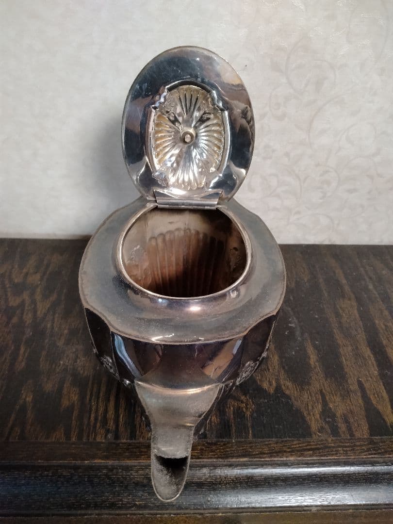 英国イギリスビンテージ　シルバープレート　ティーポット　アンティーク　レトロ