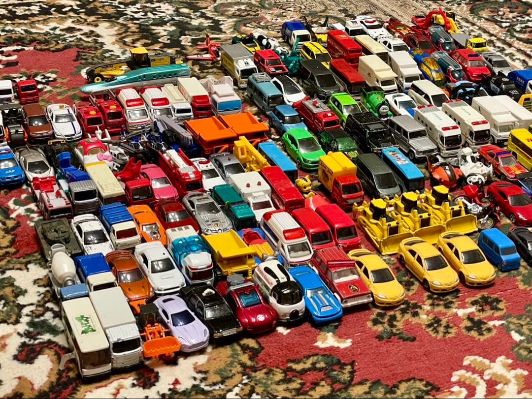 ジャンク品　ミニカー　約140台＋18台　まとめ売り