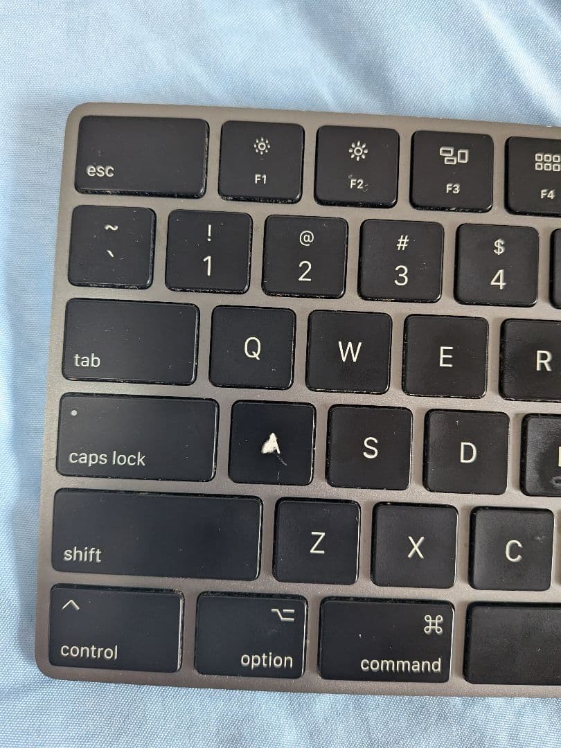 アップル純正 MAGIC KEYBOARD　テンキー付き 英語　スペースグレイ