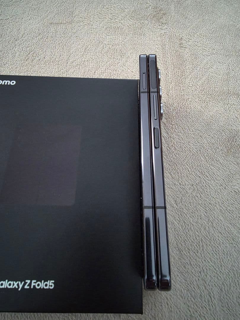 【超美品】Samsung Galaxy Z Fold5 本体 512GB