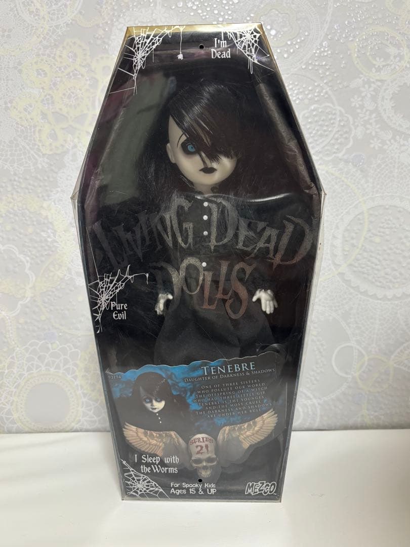 Living Dead Dolls Tenebre シリーズ21