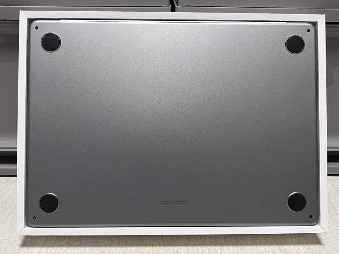MacBook本体 MacBook Air (M2, 2022)