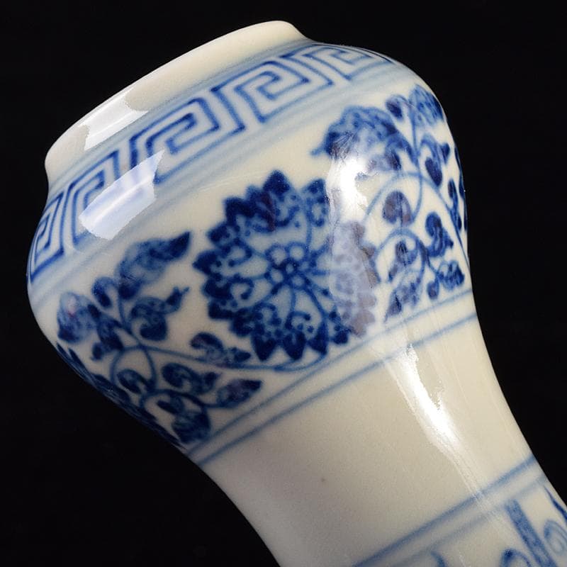 中国　大清乾隆年製　青花花卉文蒜頭瓶　M　7890E