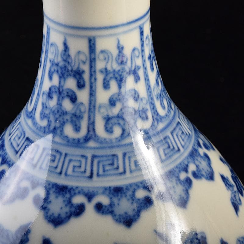 中国　大清乾隆年製　青花花卉文蒜頭瓶　M　7890E