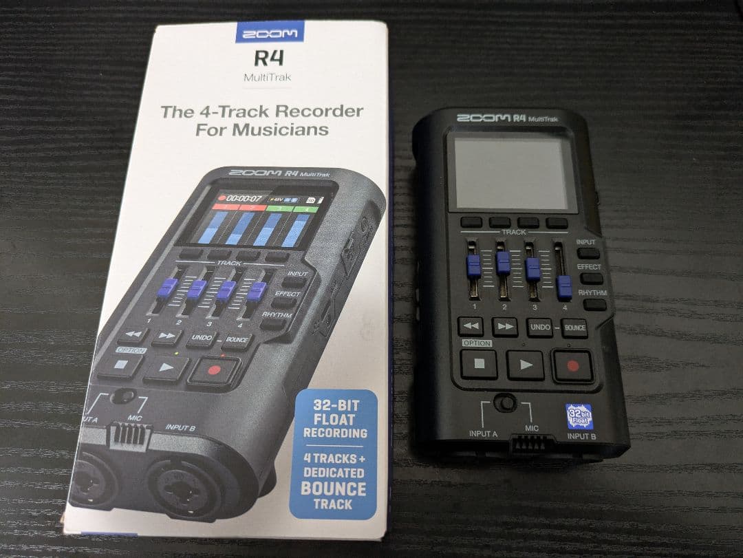 ZOOM R4 マルチトラックレコーダー