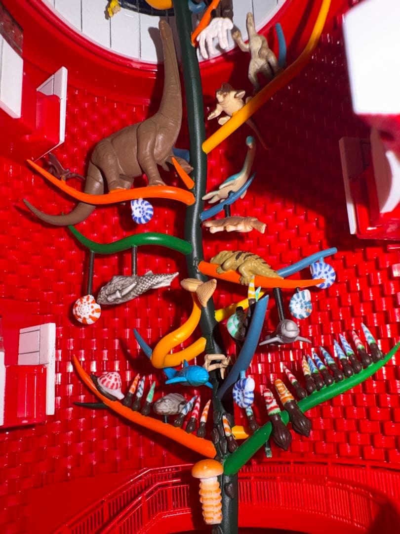 【極上塗装済み完成品】ARTPLA 太陽の塔 プラモデル プロ仕上げ 岡本太郎