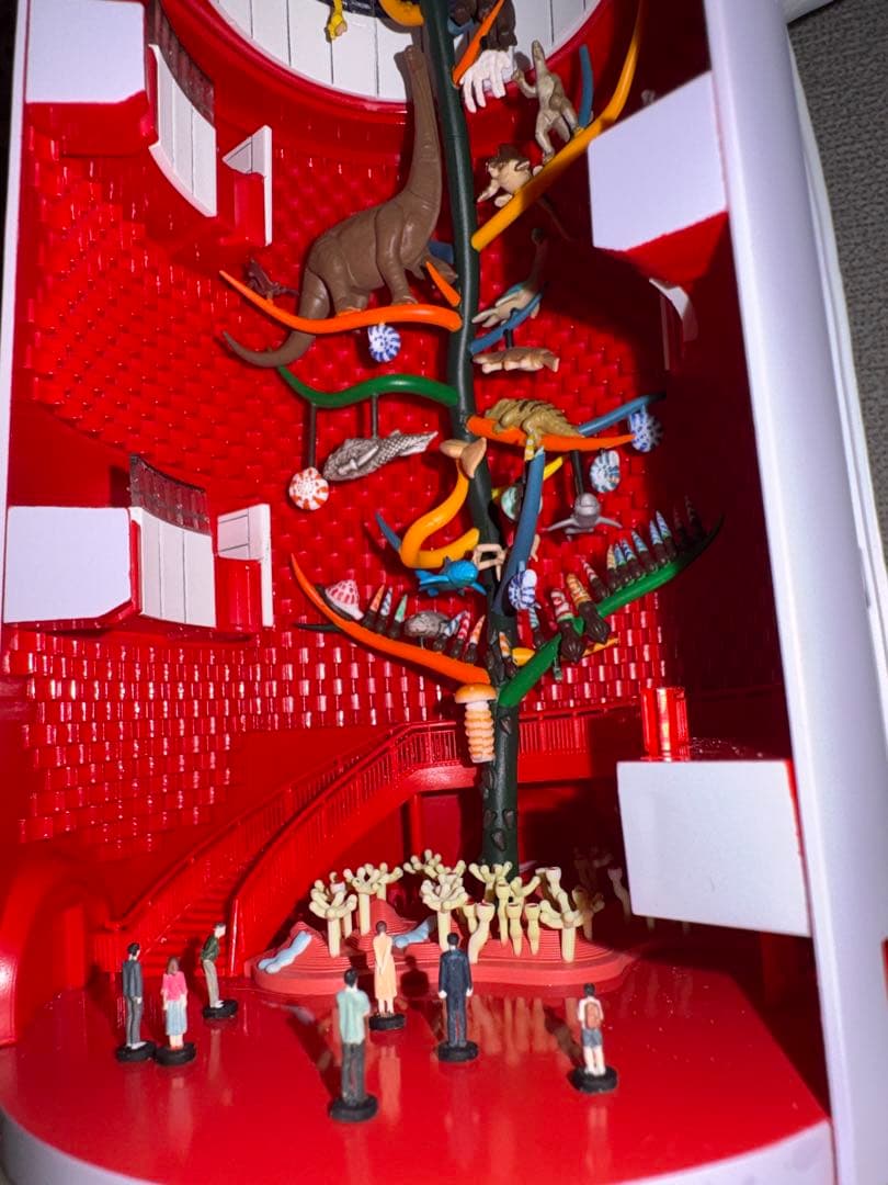 【極上塗装済み完成品】ARTPLA 太陽の塔 プラモデル プロ仕上げ 岡本太郎