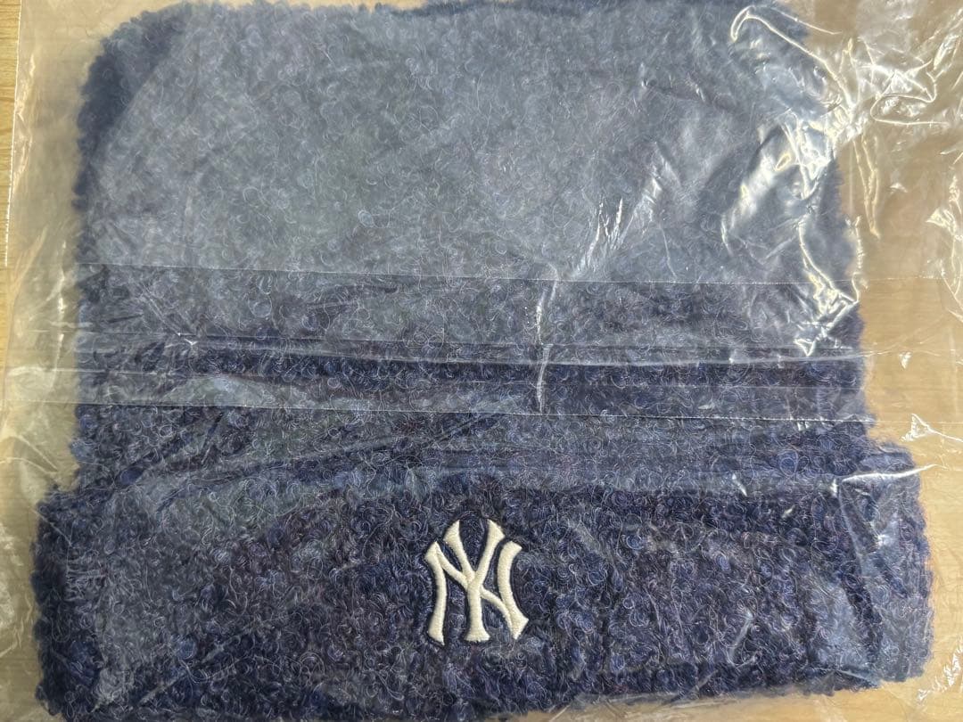 MLB ビーニー ネイビー 青 karina着用 猫耳 ニット帽 韓国 カリナ