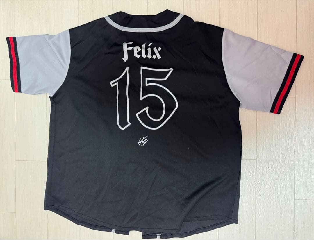 スキズ ユニフォーム