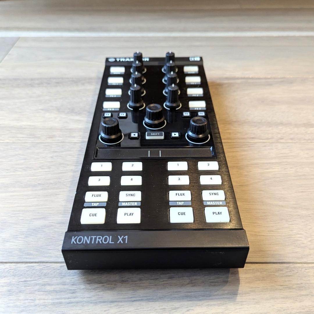 TRAKTOR KONTROL X1 MK2 USB PCDJコントローラー