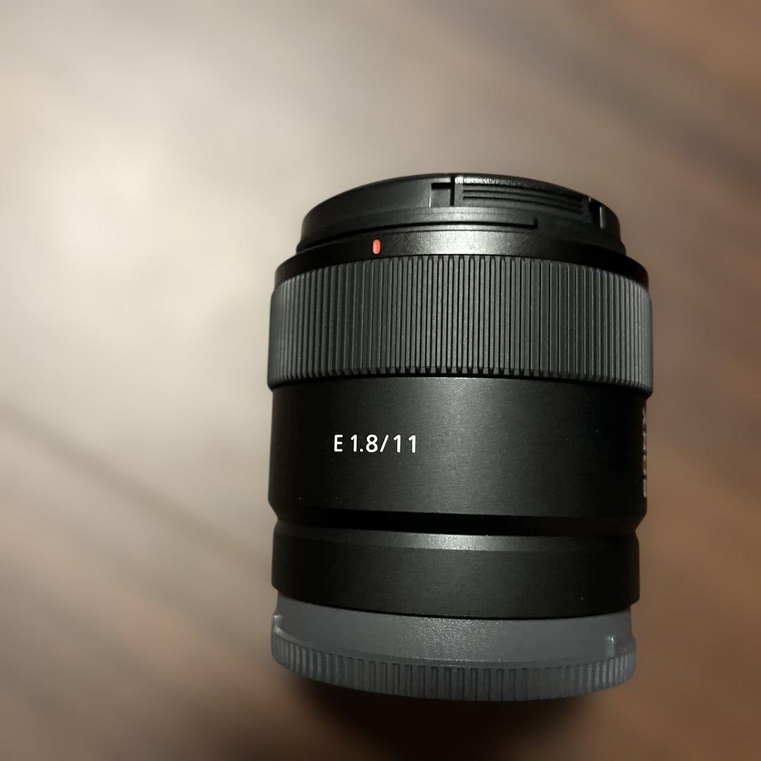 [美品]SONY E 1.8/11 単焦点レンズ　カメラレンズ
