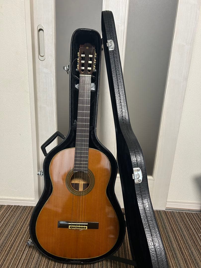 YAMAHA C-300 クラシックギターハードケース付き