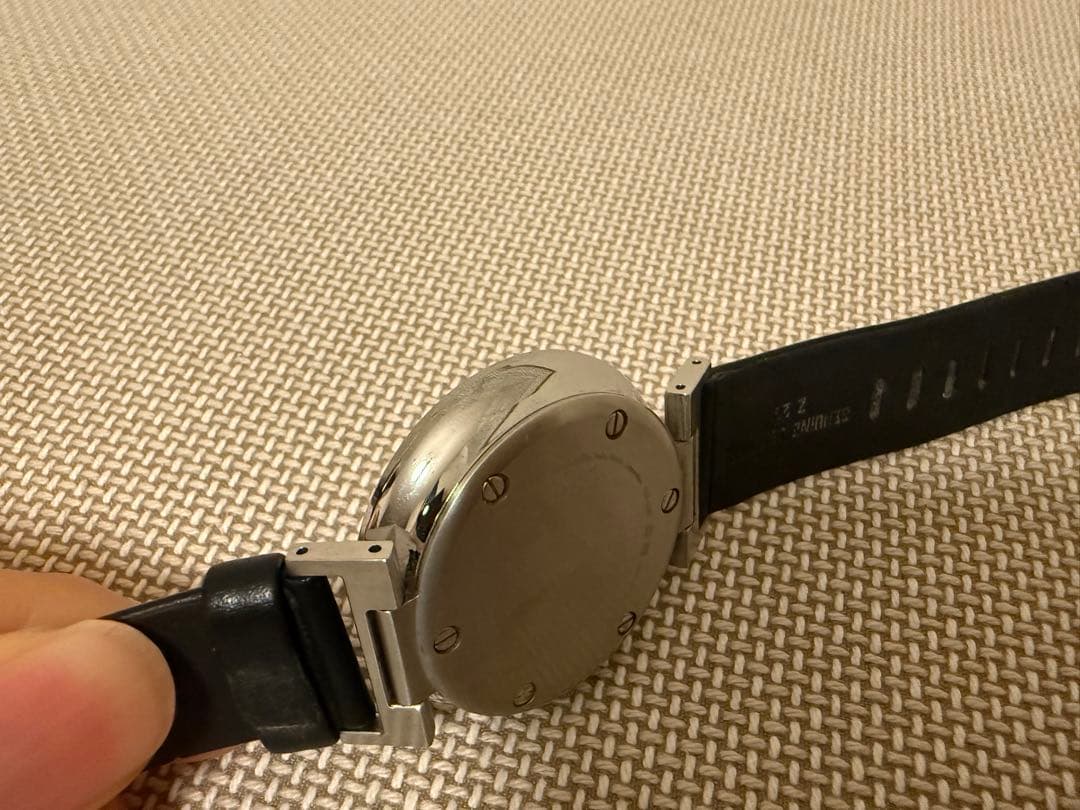 ISSEY MIYAKE アナログ腕時計 ホワイト/ブラック 和田智