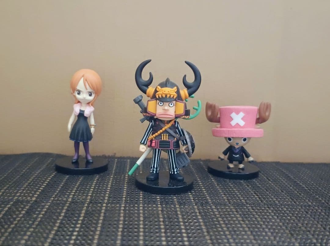 ワーコレ　ストロングワールド　麦わらの一味　戦闘服　ワンピース　フィギュア