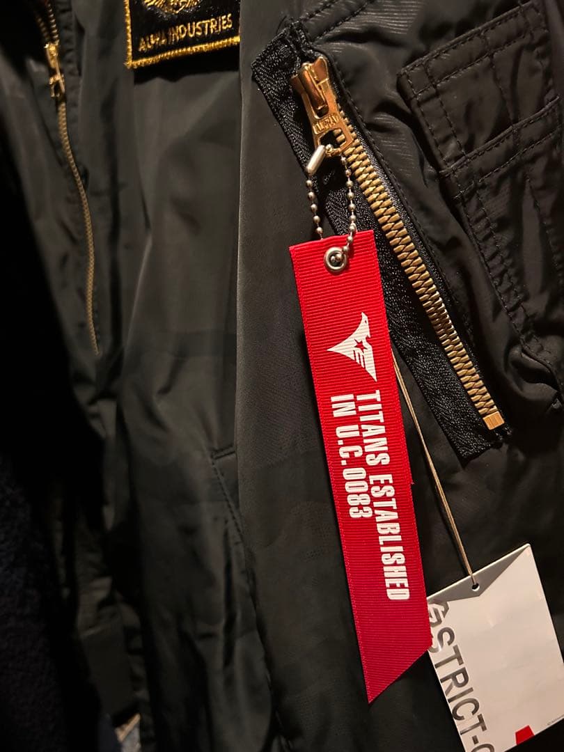 XL MA-1 ALPHA ガンダム限定INDUSTRIES 綿ヌキ フード